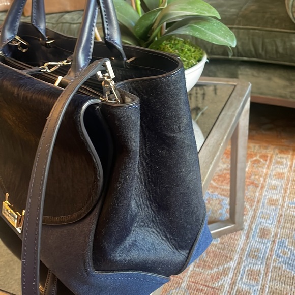 Kate Spade Calf hair and suede navy tote. - Picture 4 of 10